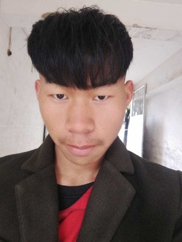 少年不在少的第一张照片--扬州相亲服务中心