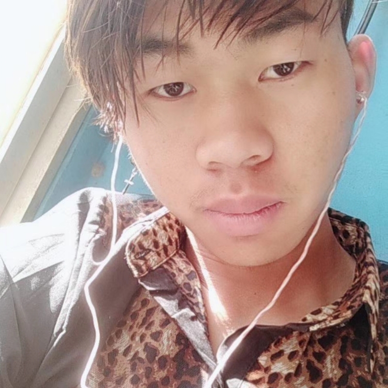 少年不在少的第三张照片--扬州相亲服务中心