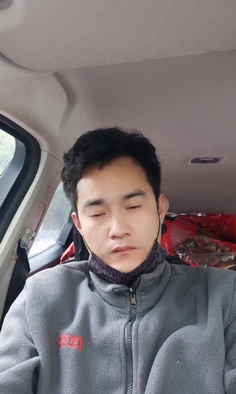 冷锋的第一张照片--扬州相亲服务中心