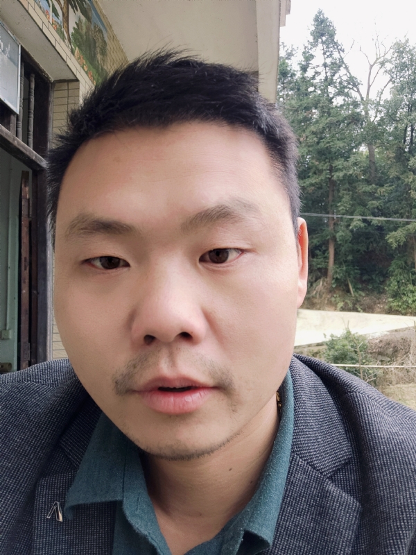 曾小焱的第一张照片--扬州相亲服务中心