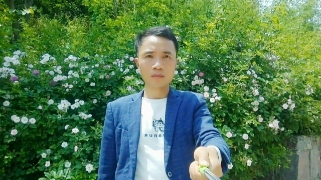 一生何求的第一张照片--扬州相亲服务中心