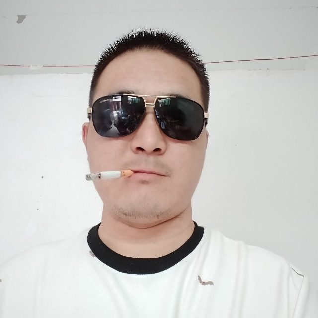 白伟伟的第一张照片--扬州相亲服务中心