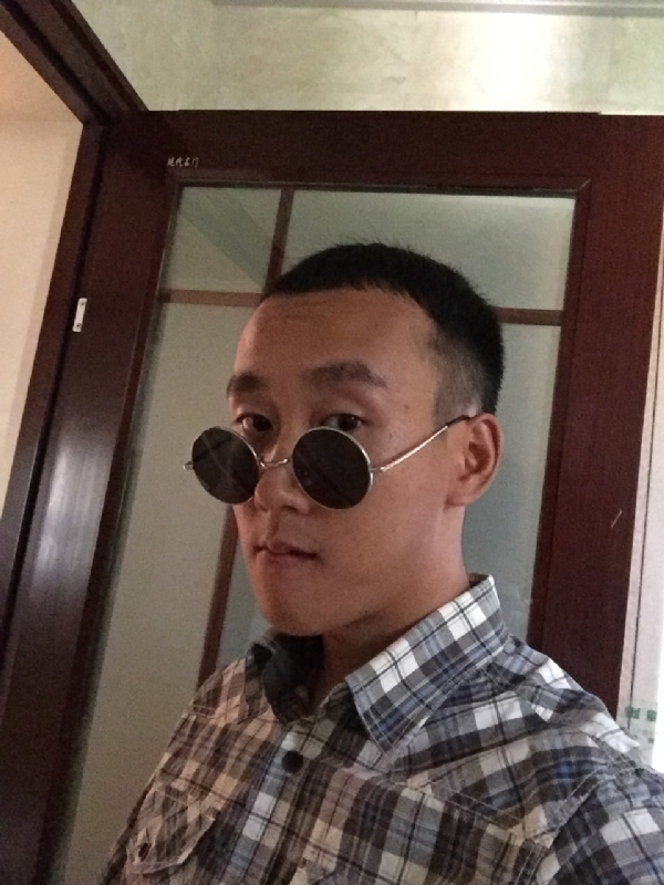 悲喜的第一张照片--扬州相亲服务中心