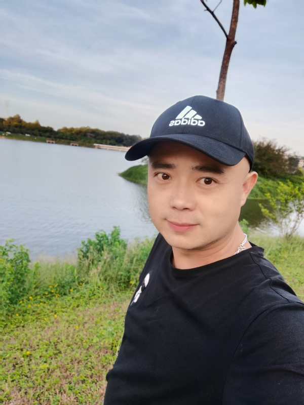 石头哥的第一张照片--扬州相亲服务中心