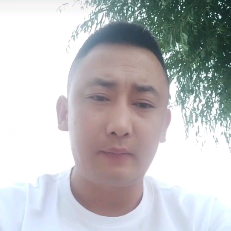 潇洒的第一张照片--扬州相亲服务中心