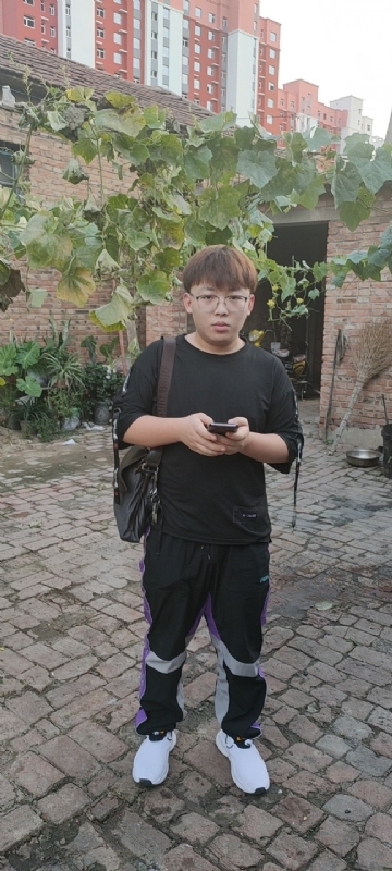 辛禹的第二张照片--扬州相亲服务中心