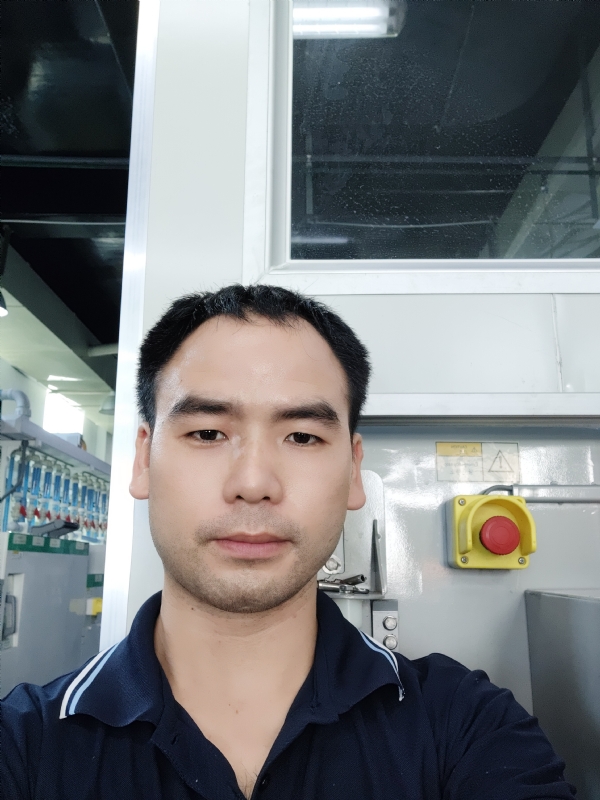 黄伟的第一张照片--扬州相亲服务中心