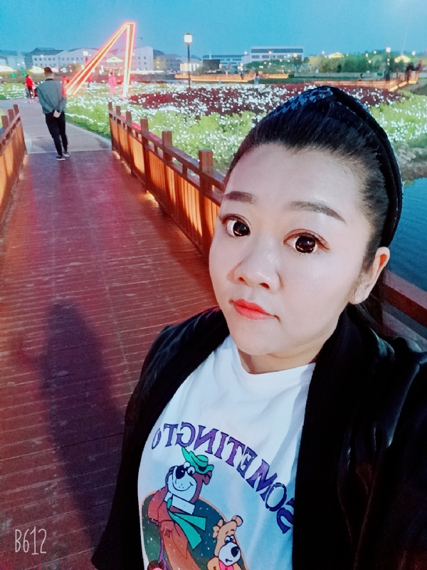 孙晓雪的第一张照片--扬州相亲服务中心