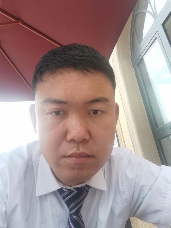 小龙哥的第一张照片--扬州相亲服务中心