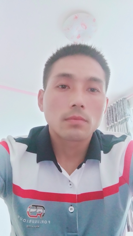 染红尘世的第一张照片--扬州相亲服务中心