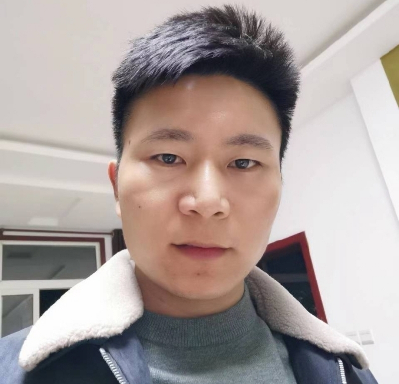 延峰的第一张照片--扬州相亲服务中心