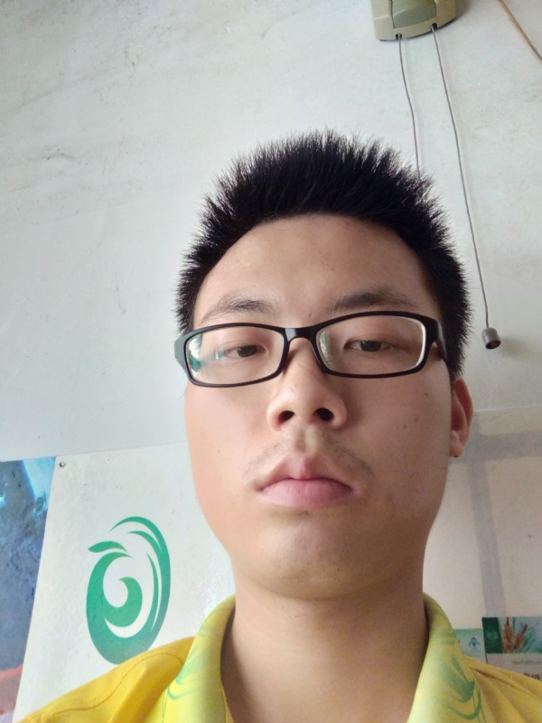 舒荷的第一张照片--扬州相亲服务中心