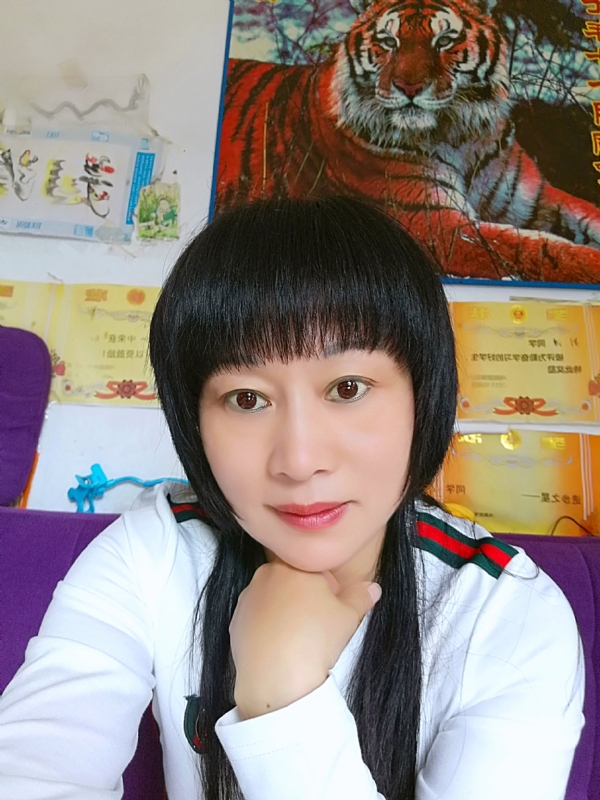 金鱼儿的第二张照片--扬州相亲服务中心