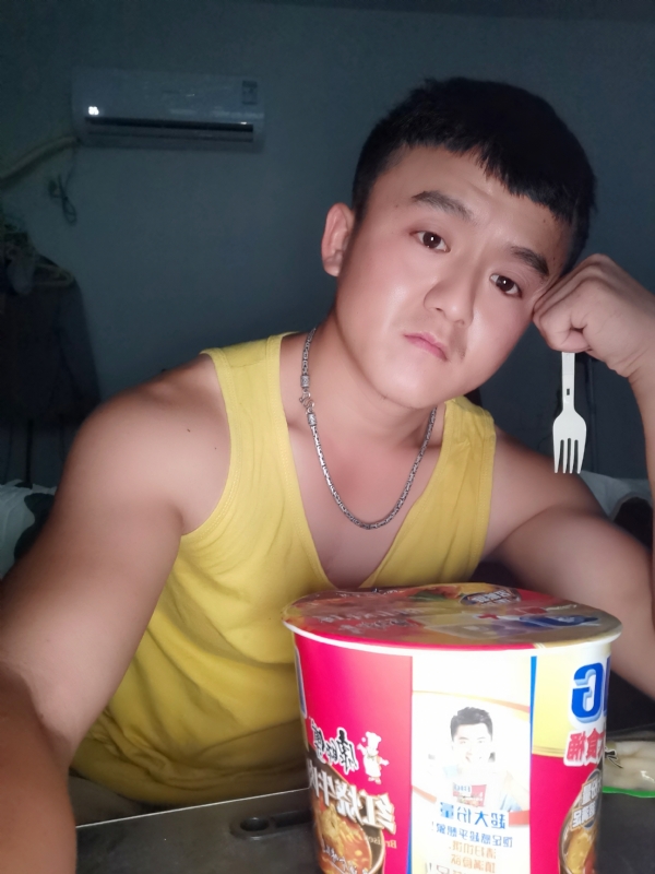 飞飞的第三张照片--扬州相亲服务中心