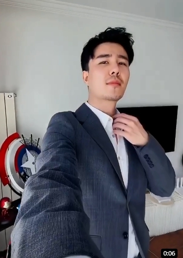 孤獨一郎的第一张照片--扬州相亲服务中心