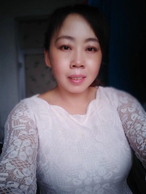 笑看人生的第一张照片--扬州相亲服务中心