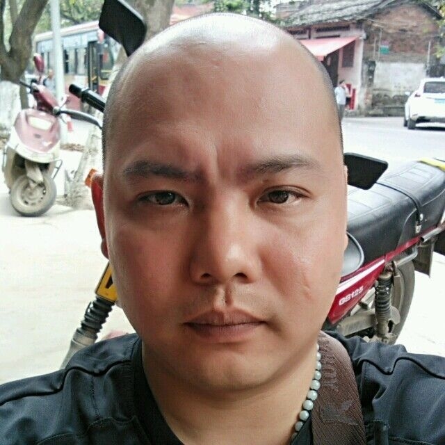 开心就好的第一张照片--扬州相亲服务中心