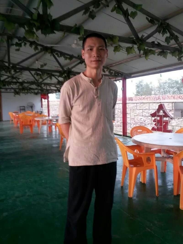 周哥的第三张照片--扬州相亲服务中心