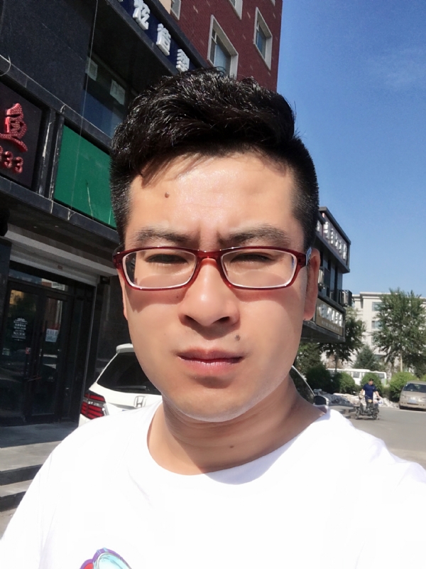 AA首席的第一张照片--扬州相亲服务中心