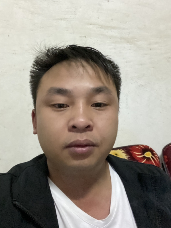 啊呜的第一张照片--扬州相亲服务中心