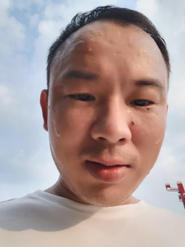 唐老鸭的第一张照片--扬州相亲服务中心