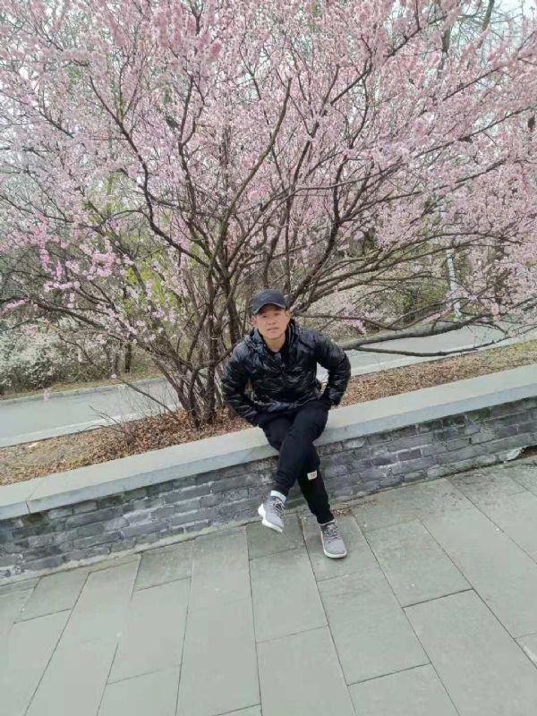 寻找幸福的第一张照片--扬州相亲服务中心