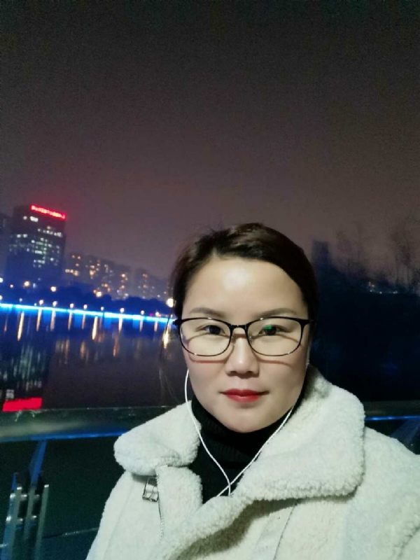 小英的第一张照片--扬州相亲服务中心