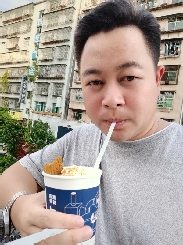 K金o的第一张照片--扬州相亲服务中心