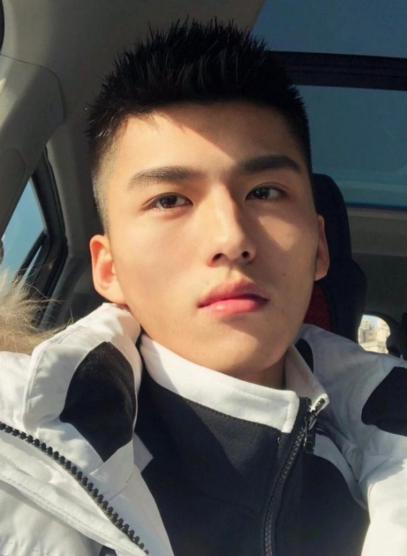 飞翔的第一张照片--扬州相亲服务中心