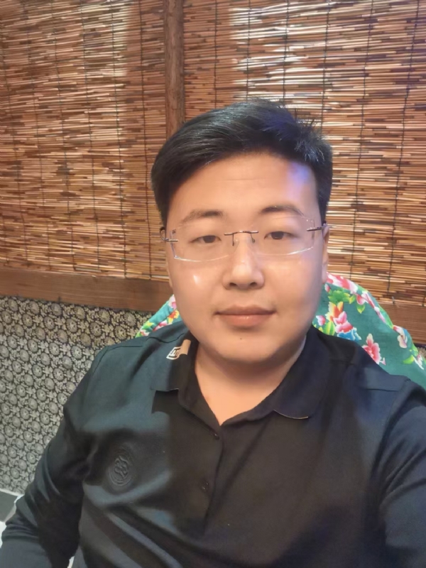 刘先生的第一张照片--扬州相亲服务中心