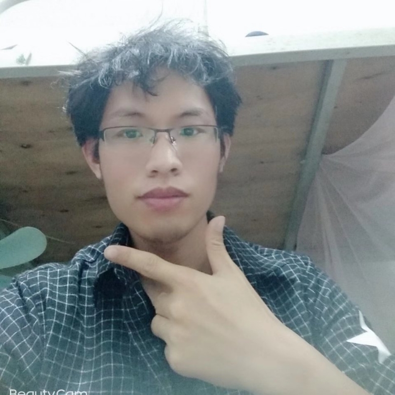 右边的第一张照片--扬州相亲服务中心