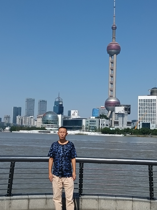 伪装浪漫的第一张照片--扬州相亲服务中心