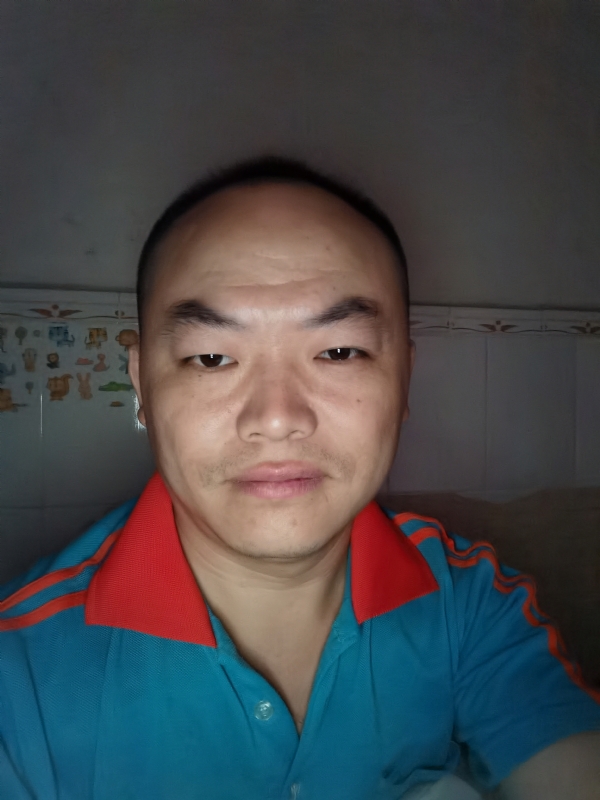 与子携老的第二张照片--扬州相亲服务中心