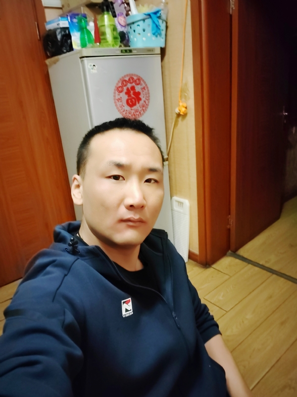 子昂的第一张照片--扬州相亲服务中心