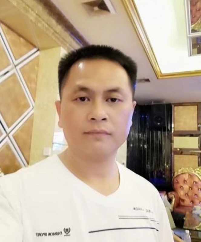 小梁的第二张照片--扬州相亲服务中心