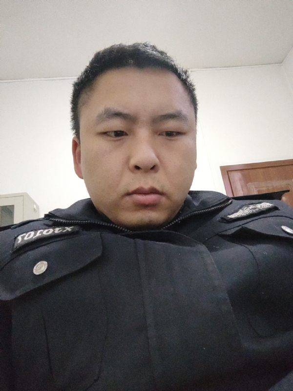 好纠结的第一张照片--扬州相亲服务中心
