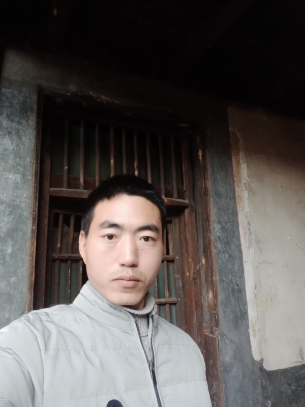 嫁与娶的第一张照片--扬州相亲服务中心