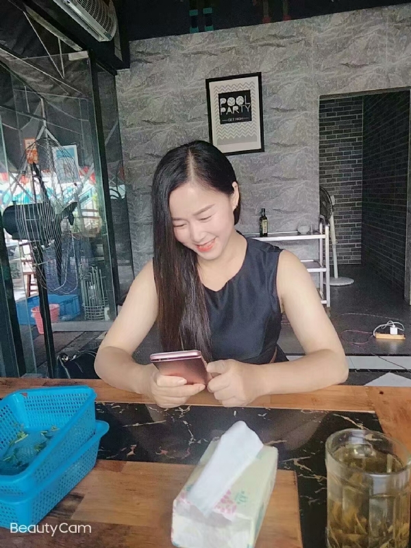 如不坚强弱给谁看的第一张照片--扬州相亲服务中心