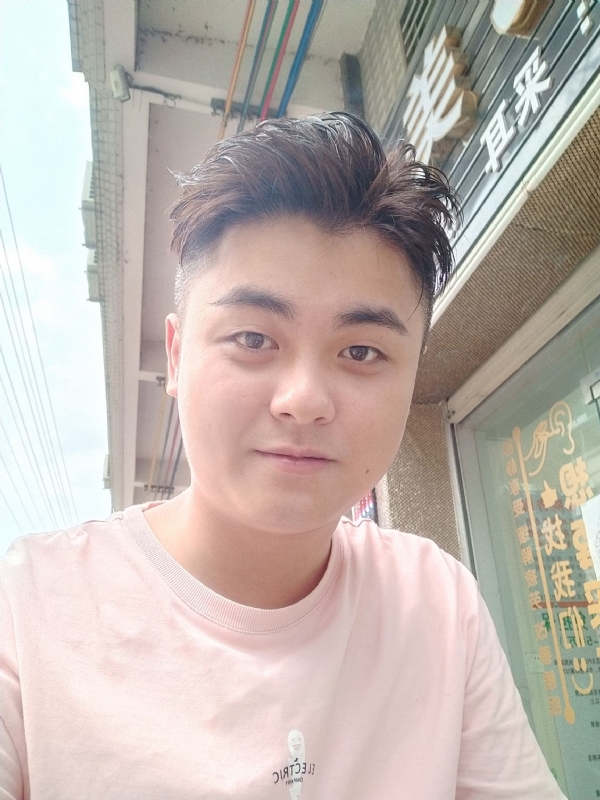 李健诚的第一张照片--扬州相亲服务中心