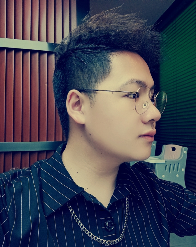 等风的人的第二张照片--扬州相亲服务中心
