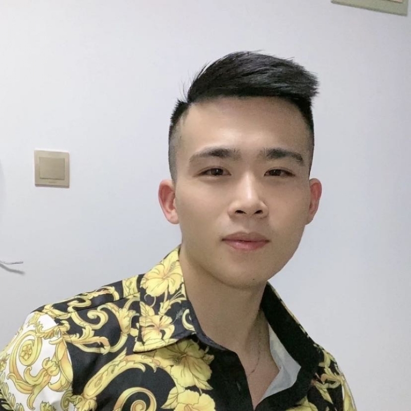 迷彩冲锋衣的第一张照片--扬州相亲服务中心