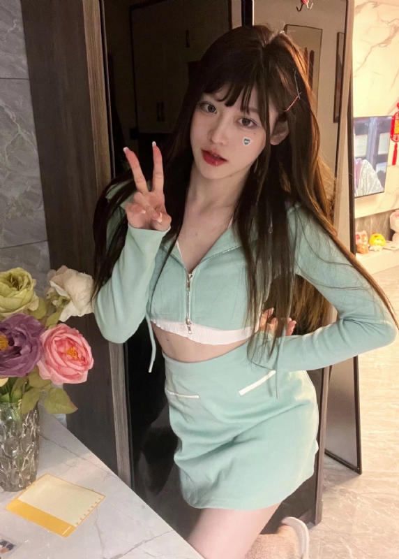 丹Dan的第一张照片--扬州相亲服务中心