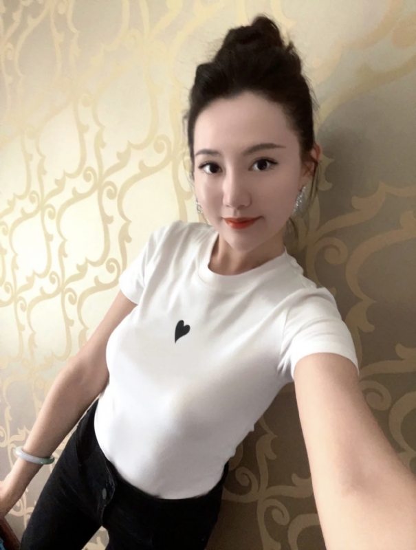 雨熙的第一张照片--扬州相亲服务中心