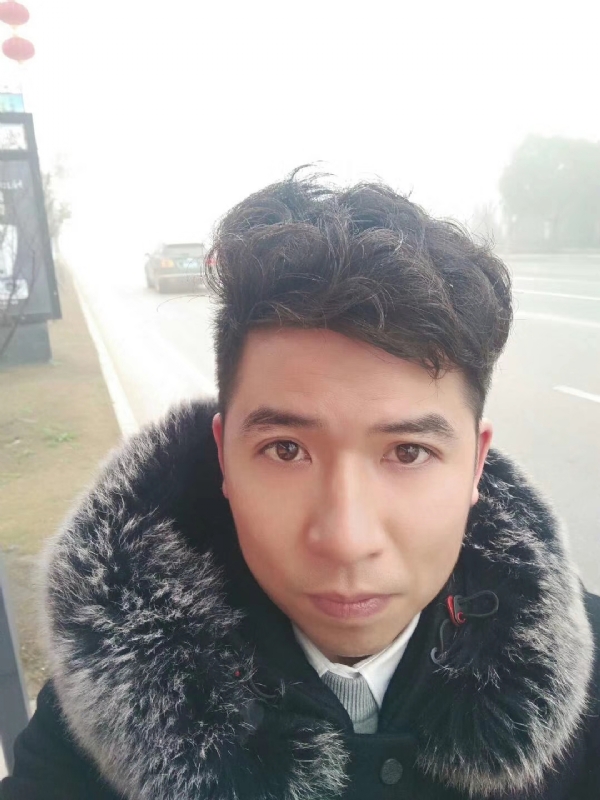 开心快乐每一天的第一张照片--扬州相亲服务中心