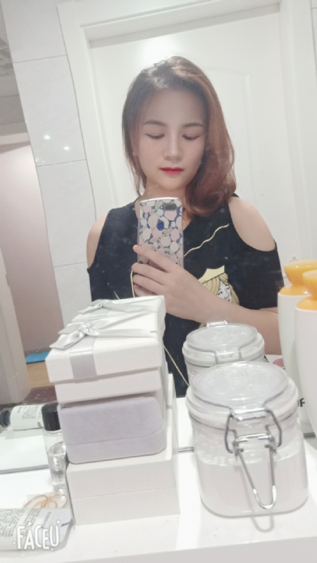 刘莲酥的第四张照片--扬州相亲服务中心