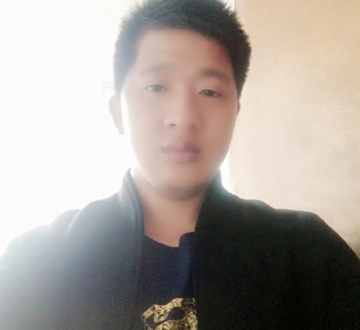形影不离的第一张照片--扬州相亲服务中心
