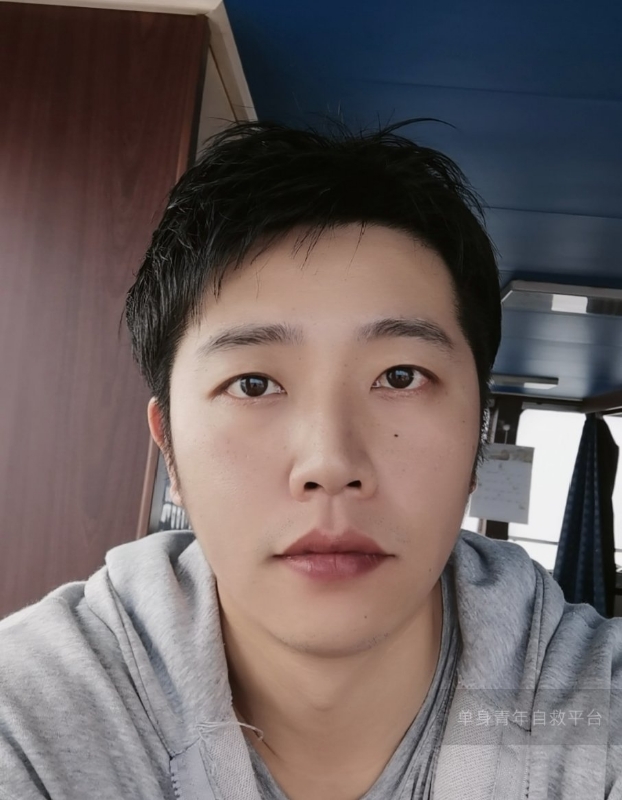 不太帅的男人的第一张照片--扬州相亲服务中心