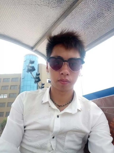 寻缘的第一张照片--扬州相亲服务中心