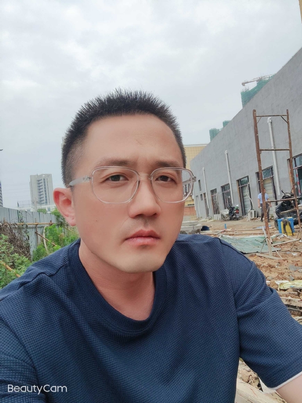 清风烈酒的第二张照片--扬州相亲服务中心
