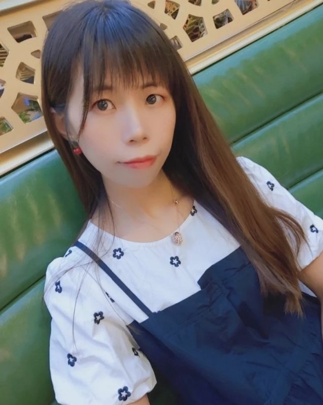 aliya的第一张照片--扬州相亲服务中心